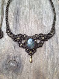 Micro Macrame Necklace Tiara Labradorite Boho Par Creationsmariposa 72 00 Bijoux Macrame