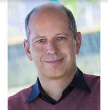 Frank Zwecker (@zlikezebra)