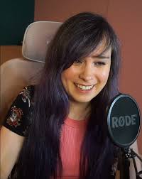 Ellen Rose's Instagram, Twitter & Facebook