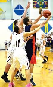 Bees start strong, win district crown