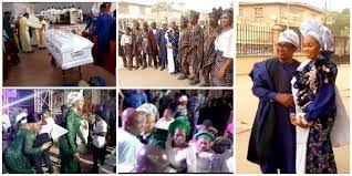 Nigerian gospel veteran, tope alabi brings forth her latest musical collection tagged, hymnal queen of indigenous nigerian gospel music and songstress, evangelist tope alabi marks her 50th. Popular Gospel Singer Tope Alabi Buries Her Father In Grand Style Photos Theinfong