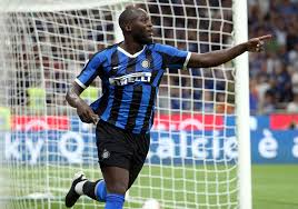 Lukaku deu festa de aniversário e recebeu multa. Romelu Lukaku Festa In Hotel Alle 3 Di Notte Arrivano I Carabinieri Multe Per Violazione Delle Norme Anti Covid