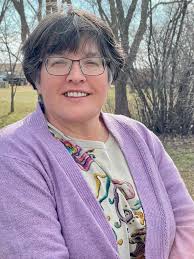 Learn what it's like to be a museum curator as Assistant Curator Lori  Nohner walks Meteorologist Heidi Werosta through her job.