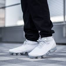 Nike Air Vapormax Flyknit 3 White On Feet Nikeair Vapormax Sneakers Nike Nike Nike Air Vapormax Nike Air