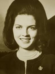 Miranda Smiley's Instagram, Twitter & Facebook