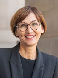 Bettina Stark-Watzinger