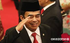 Menteri agama (menag) fachrul razi pun menyesalkan kerumunan dan tidak dipatuhinya protokol kesehatan tersebut. Jokowi Dinilai Tepat Angkat Fachrul Razi Sebagai Menteri Agama Okezone Nasional