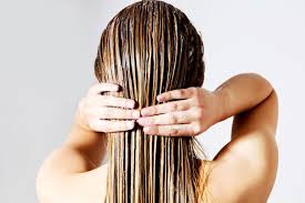 Spread old towels or paper towels around the area where. The Best Way To Use Hair Oil According To Experts Huffpost Life