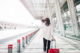 What To Wear On A Long Haul Flight And Look Stylish Long Haul Flight Travel Outfit Summer Travel Outfit