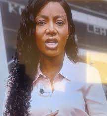 Arrenda-se está Apt novo T-2 no 1° andar Localizado: Na via da Samba lado  Prenda imediações do EMEGE e o Colégio Elizandra Condições habitacional:  Mosaicado, teto placa, água da rede pública e