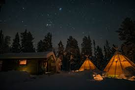 Sámi national day the sámi national day falls on february 6 as this date was when the first sámi congress was held in 1917 in trondheim, norway. Sapmi Nature Camp Hallbar Glamping I Laponia Reform Travel