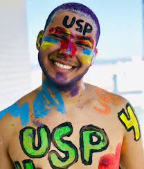 Jovem passa em medicina na USP após ficar seis meses estudando em banheiro  | G1