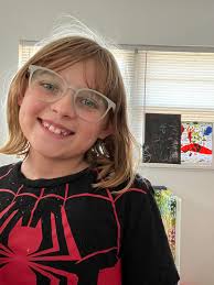 Today was Lorien's first day of 4th grade! And it was the first day I  missed dropping her off