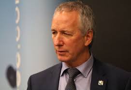 Vives réactions au congédiement de Louis Robert