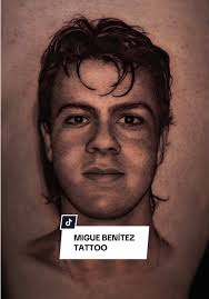 Migue Benítez Me encantó volver a pintar el retrato de Migue, esta vez  sobre la piel. ☺️🔥 ¡Espero que os guste familia! 💚 #miguebenítez  #matajare #losdelinqüentes #tattoo #portrait #jerezdelafrontera ...