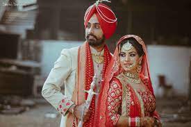 A Punjabi Wedding In Amritsar With A Lovely Anita Dongre Bride Punjabi Wedding Bride Wedding Decor Inspiration