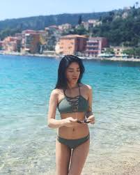 A post shared by r o x a n n e 湯 洛 雯 (@roxannetong) on sep 12, 2017 at 12:46pm pdt. Jåœ– æ¹¯æ´›é›¯è¢«å¦¹å¦¹æ¹¯æ¨‚ç'¤