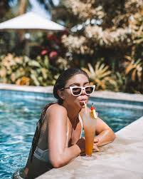 Crystal Dive Award Winning 5 Star Scuba Diving On Tropical Koh Tao In Thailand Https Www Crystal Beach Photography Poses Beach Photoshoot Pool Photography