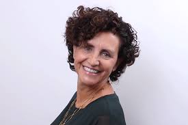 Silvia Albert Bernal, Directora General de comma