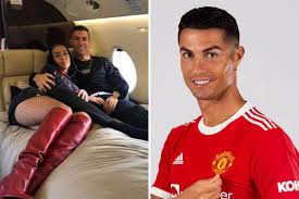 Newsnow aims to be the world's most accurate and comprehensive manchester united news aggregator, bringing you the latest red devils headlines from the best man united sites and other key national and international news sources. Ronaldo Lands In Manchester Fiancee Reveals Via Instagram