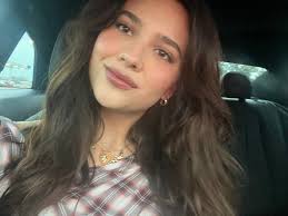 Hi! I'm looking for a fem-identifying or queer roommate, looking to move in  late Feb. but timeline is flexible, budget around $900. I tend to keep to  myself but I'm friendly once