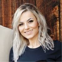 Sandra Flores Email & Phone Number