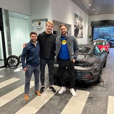 Merry Christmas yah filthy animals 😍😍 Maggie, Otis and Jack #porschepup  #porsche #taycan #porscheclub #porschemotorsport