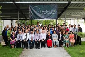 新民) is a housing estate located in the subzone of upper thomson in the town of bishan, singapore. English Camp For Educators Participants With The Organising Committee A Total Of 32 English Language Schoolteachers From 21 Chinese Vernacular Primary Schools Attended A Teacher Training Camp Held At Utar Kampar Campus From 23 To 25 November