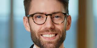 Daniel Walker • Class Notes • Lewis & Clark