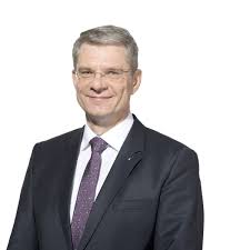Dabei kann es sich bei der bank in waren (müritz) entweder um eine universalbank handeln, die alle der genannten dienstleistungen für ihre kunden anbietet, oder um eine spezialbank, die nur einzelne produkte aus dem breiten angebotskatalog bereitstellt (z.b. Premiumpartner Der Dvag Ralf Berger In Waren Muritz