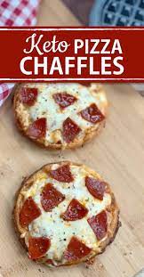 Combine your favorite pizza toppings to make an easy keto pizza chaffle. Keto Pizza Chaffles Instrupix