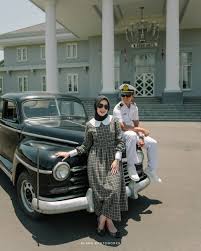 Dimana ia juga dikenal di seluruh dunia akan kejayaannya. 10 Inspirasi Pre Wedding Tentara Dan Tenaga Medis Perpaduan Romantis Nan Elegan Yang Hakiki