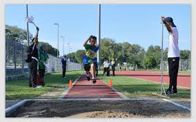 Untuk menyusun makalah atletik lompat tinggi tentunya rekan semuanya harus memahami dan menguasai semua tentang lompat tinggi. Kejohanan Olahraga Sekolah Sekolah Rendah Zon Brunei Iii Sr Rimba Ii