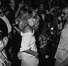 Farrah Fawcett A Life In Pictures Farrah Fawcett Groupies Farah