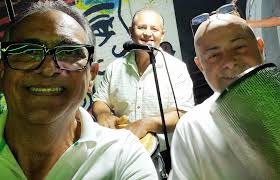 HOY EL BAILOTEO ES EN LA BOHEMIA PLAZITA ROOSEVELT EN HATO REY CON LA  MUSICA DE TU GRUPO CACHÉ!!! MUSICA BIEN VARIADA COMO TE GUSTA!! HOY COMO  INVITADO NUESTRO COLEGA EN LA