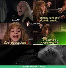 Espera Voce Esta Dizendo Errado Memes Zueiras Hermione Harrypotter Avada Em 2021 Piadas Do Harry Potter Livro De Feiticos Harry Potter Tudo Sobre Harry Potter