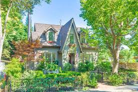 View listing photos, review sales history, and use our detailed real estate filters to find the perfect place. Real Homes For Sale In America S Most Adorable Small Towns Loveproperty Com