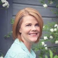 Lisa Minton's Instagram, Twitter & Facebook