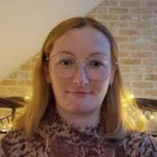 Emma Squires (@emmasq22)