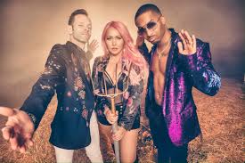 Florida has a reputation for raising young rappers who can effortlessly translate stories of street life into catchy, melodic rap songs, and dee watkins is the. Chingy Debuts The Woah Down A Country Rap Song With Meg Tyler Watch