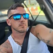 Justin Lawson's Instagram, Twitter & Facebook