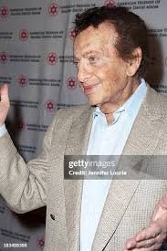 17 Photos & High Res Pictures