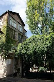 La maison des artistes créée en 1952 par des artistes, la maison des artistes est aujourd'hui la plus importante association d'artistes visuels de france. La Ruche Paris 15 Cite D Artistes Cote Maison