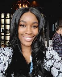 Joanna Singleton's Instagram, Twitter & Facebook