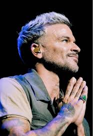 La Fiesta de Pedro Capó: La Música que Nos Une