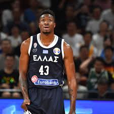 Get the latest thanasis antetokounmpo news, articles, videos and photos on the new york post. Ranking The Roster 2019 Thanasis Antetokounmpo Steps Aside At 14 Brew Hoop