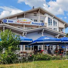 Bodenmais ist ein markt im niederbayerischen landkreis regen und heilklimatischer kurort. Joska Glasparadies Bodenmais Home Facebook