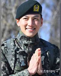 Ji Chang Wook Is Discharged From Military Service 2019 04 27 Militer Korea Aktor