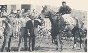 Tim Tam 1958 Kentucky Derby Winner And Jockey Ismael Milo Valenzuela Chevaux De Course Cheval Courses