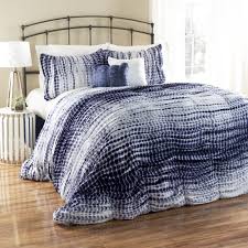 It has splashes of ocean blue in various depths of shade, against a pure white ground. Lush Decor Pebble Creek Tie Dye 3 Piece Duvet Cover Set Overstock 9784317